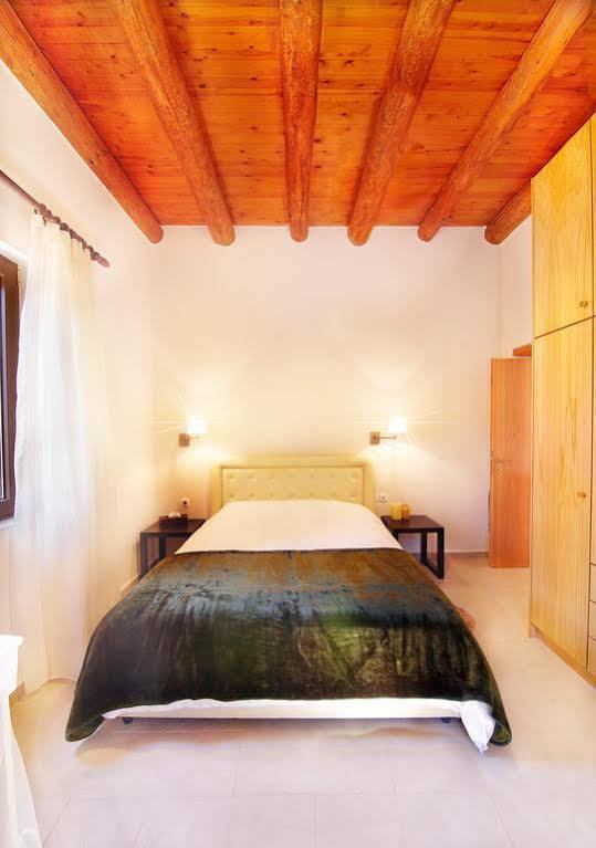 Villa Zoúrva Eksteriør billede